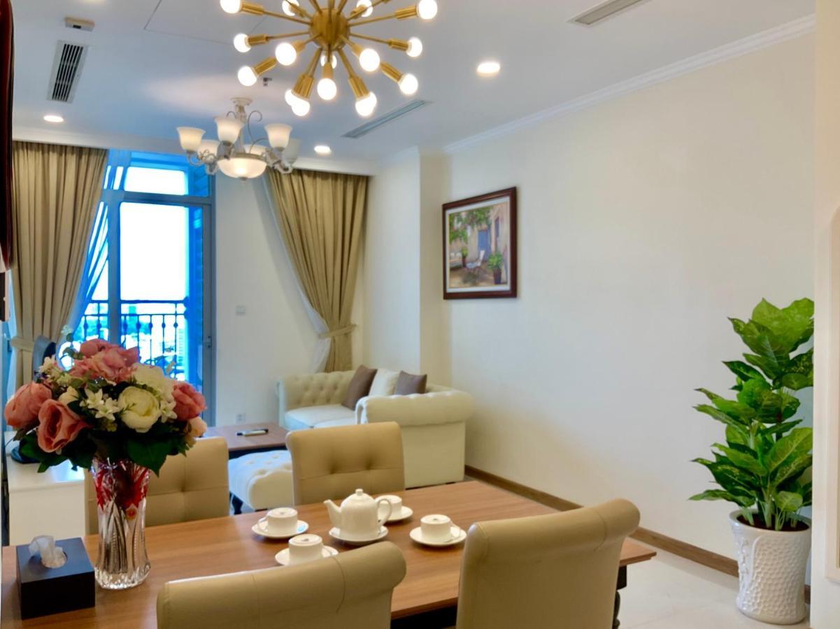 Luxhomes Saigon - Vinhomes Central Park Ho Chi Minh City Bagian luar foto