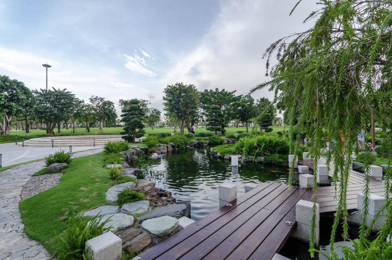 Luxhomes Saigon - Vinhomes Central Park Ho Chi Minh City Bagian luar foto