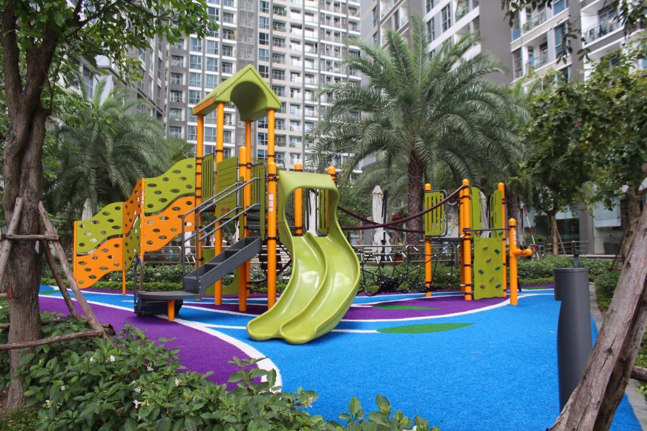 Luxhomes Saigon - Vinhomes Central Park Ho Chi Minh City Bagian luar foto