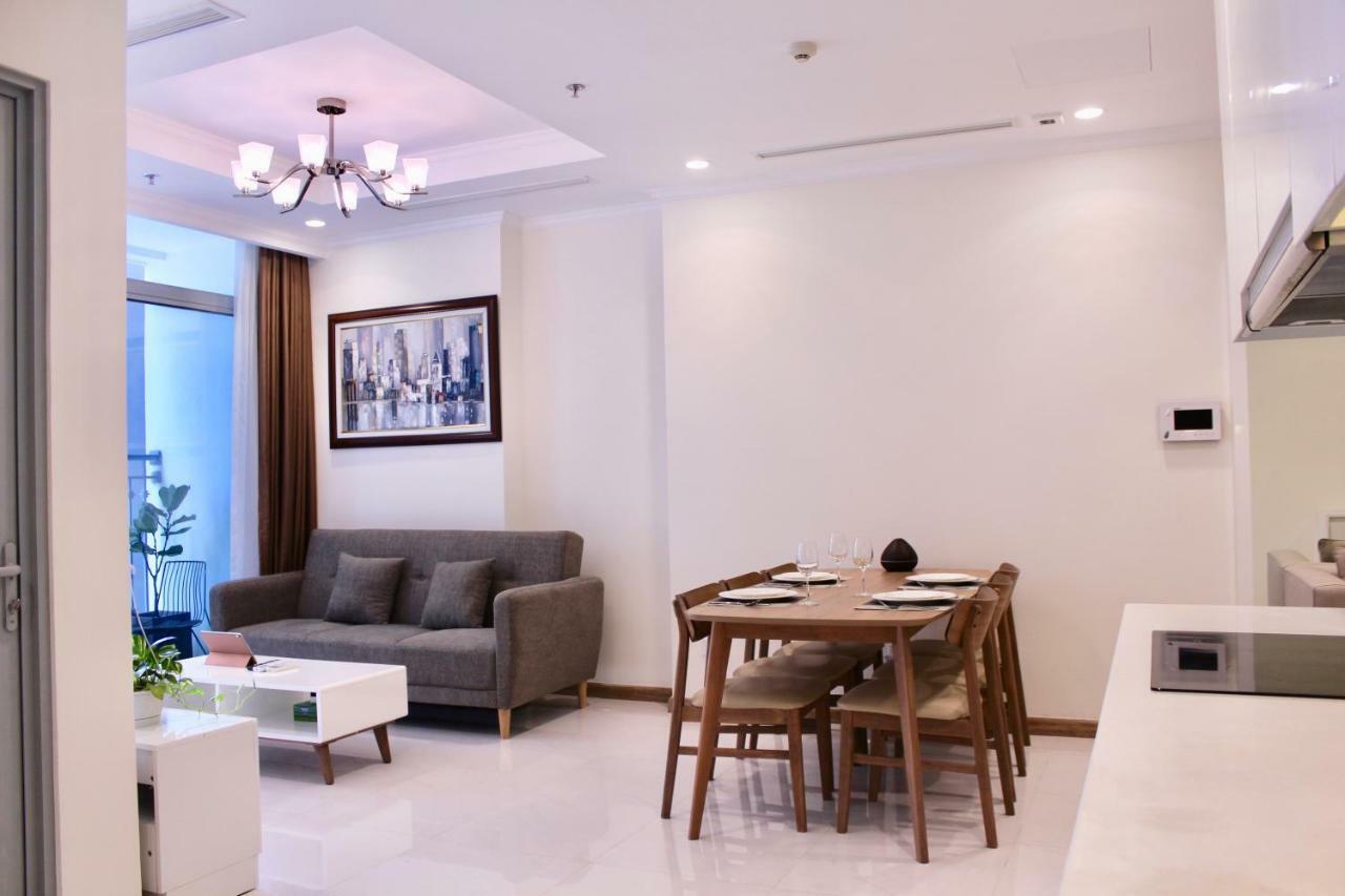 Luxhomes Saigon - Vinhomes Central Park Ho Chi Minh City Bagian luar foto