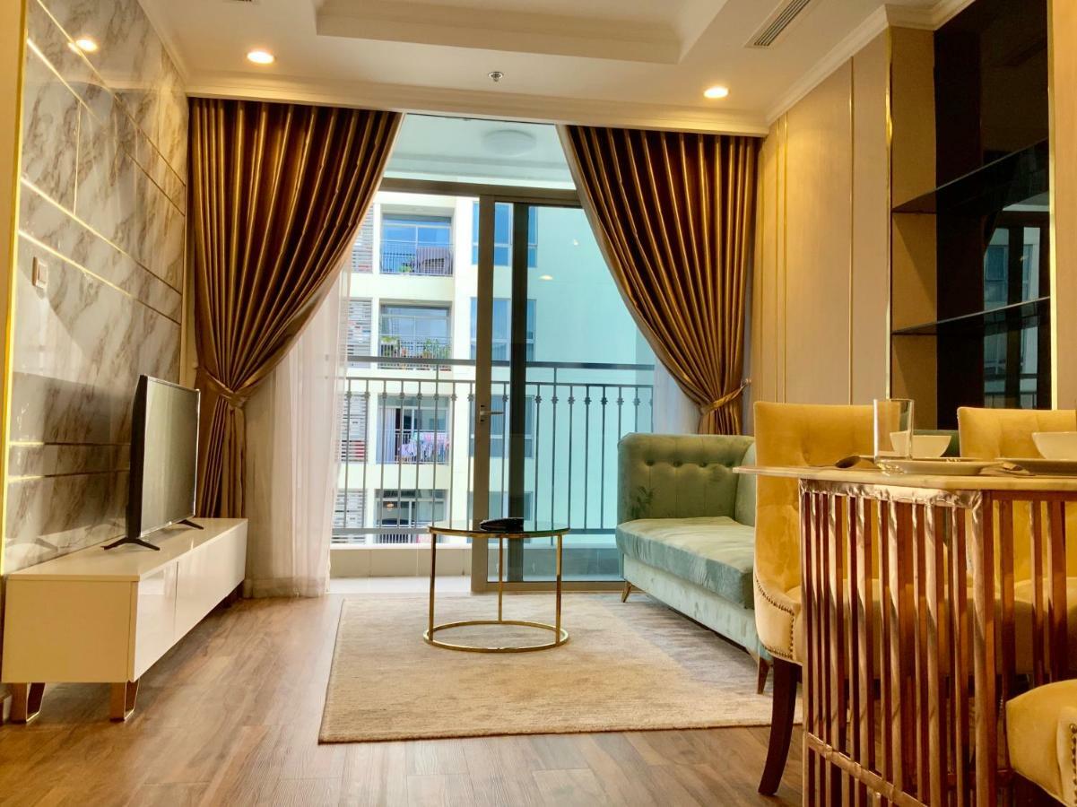 Luxhomes Saigon - Vinhomes Central Park Ho Chi Minh City Bagian luar foto